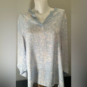 Kenneth Cole women’s extra large blouse